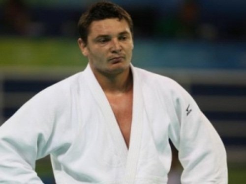 Campionul naţional la judo, Daniel Brata, arestat pentru tentativă de omor calificat