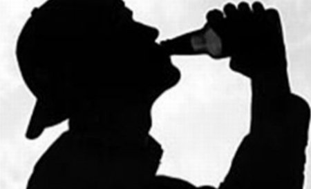 Târgu Jiu. Un copil de 11 ani a ajuns în comă alcoolică la spital, după ce a băut bere