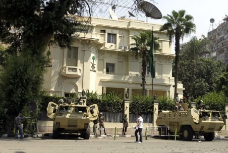 Politicienii iranieni au lăudat atacul asupra ambasadei Israelului la Cairo