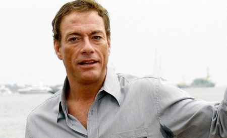 Van Damme a intrat la puşcărie în România. Pentru a filma o nouă producţie