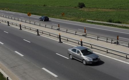 După doi ani de la inaugurare şi o investiţie de 13 milioane euro, autostrada Turda-Gilău este în reparaţii