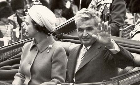 Regina Elisabeta a II-a îl antipatiza profund pe Ceauşescu: S-a ascuns după un tufiş, ca să-l evite