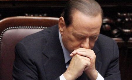 Premierul italian Silvio Berlusconi a demisionat