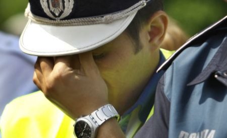Un poliţist de 36 de ani s-a sinucis în sediul Poliţiei din Buzau