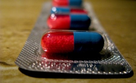 Preşedintele CNAS: Firmele farmaceutice şantajează statul român
