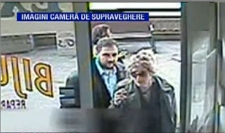 Imagini cu suspecţii jafului de 100.000 de euro, din Bucureşti. O femeie şi un bărbat apar pe camerele video