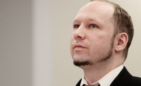 Teroristul Breivik: „Aş vrea să le adresez cele mai profunde scuze“ familiilor victimelor fără apartenenţă politică