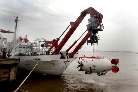Un submarin chinez cu pasageri a coborât până la 6.000 de metri adâncime în Groapa Marianelor