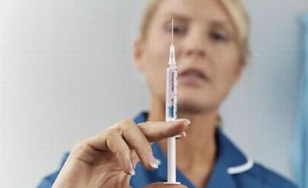Ministerul Sănătăţii a decis ca elevii să nu mai fie vaccinaţi în şcoli 