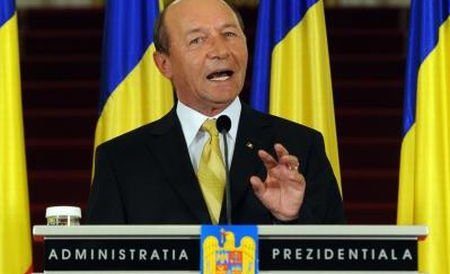Traian Băsescu: România nu poate funcţiona cu preşedinte independent de Guvern şi Guvern independent de preşedinte