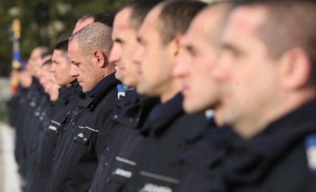 Peste 10.000 de poliţişti vor asigura ordinea şi liniştea publică la deschiderea noului an şcolar