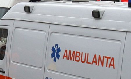 Un pacient, o asistentă şi şoferul unei ambulanţe au murit într-un tragic accident în Galaţi 