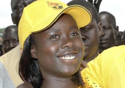 O adolescentă din Uganda a fost aleasă în Parlament