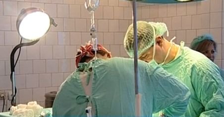 Premieră medicală în România. O femeie a adus pe lume un copil, după ce a fost operată de cancer de col uterin
