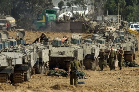 Israelul a mobilizat armata la frontiera cu Gaza. Preşedintele susţine că nu doreşte război