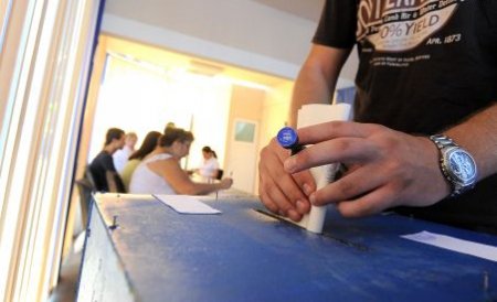Cinci membri ai unei secţii de votare din Constanţa, urmăriţi penal pentru fraude la referendum
