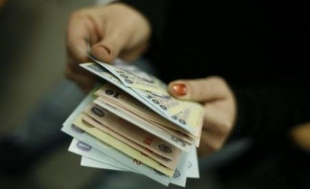 Salariile bugetarilor vor fi majorate cu 7,4% de la 1 decembrie 2012