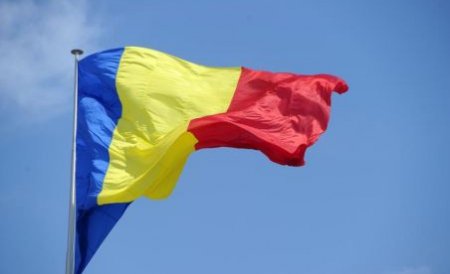 A fost schimbat din funcție pentru că a arborat drapelul României pe peretele Prefecturii