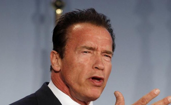 Ponta s-a întâlnit cu Schwarzenegger la Viena: L-am convins să vină în România