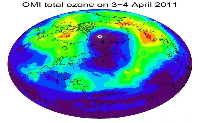 Căderea de meteoriţi deasupra Rusiei ar putea provoca o GAURĂ în stratul de OZON