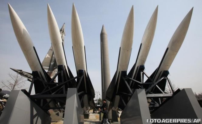 Coreea de Nord, suspectată că ar fi amplasat o rachetă balistică pe coasta de est