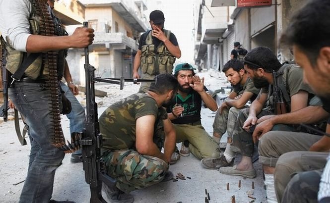 The Times: Rebelii sirieni sunt ajutaţi de Hamas