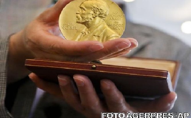 Medalia Nobel primită de Francis Crick, vândută la licitaţie cu 2,2 milioane de dolari