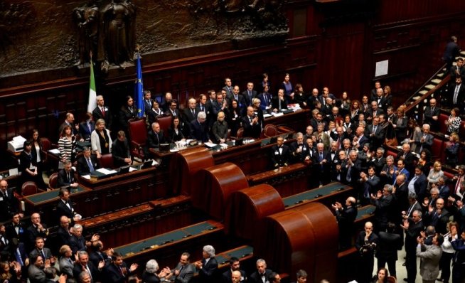 CE salută realegerea preşedintelui italian Giorgio Napolitano