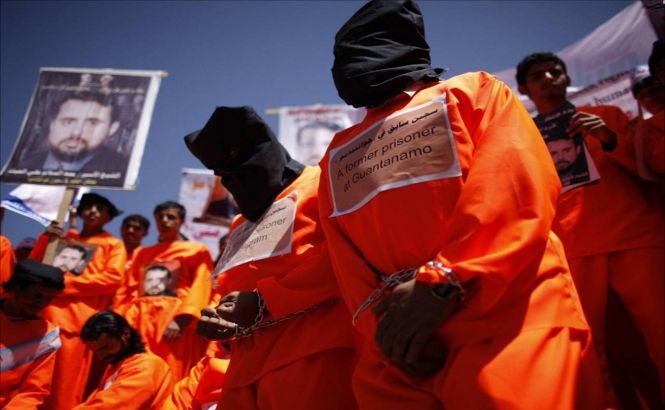 Peste jumătate din deţinuţii închişi la Guantanamo sunt în GREVA FOAMEI