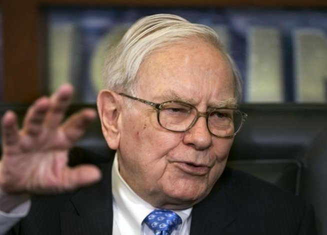 Un milion de dolari pentru o întâlnire cu miliardarul Warren Buffett