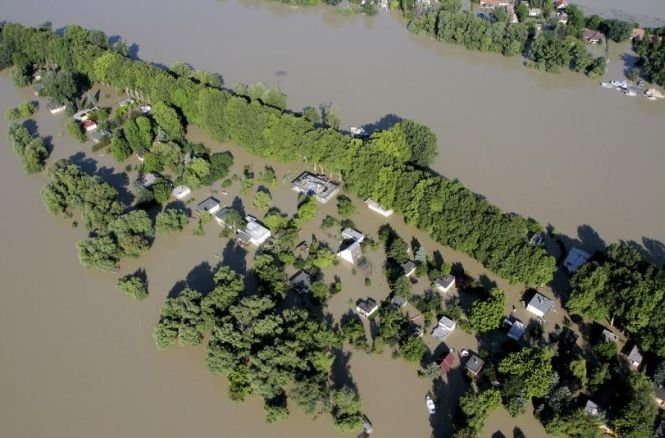 Inundaţiile distrug agricultura. La ce sumă se ridică pagubele provocate de viituri în Cehia