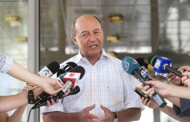 Traian Băsescu: Eu am încurajat Fundaţia Mişcarea Populară să formeze partidul