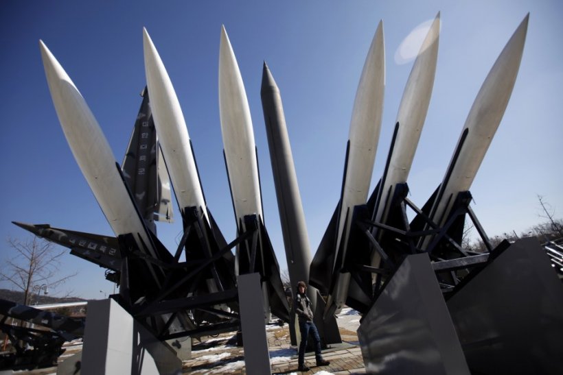 Coreea de Nord mobilizează lansatoare de rachete la frontieră