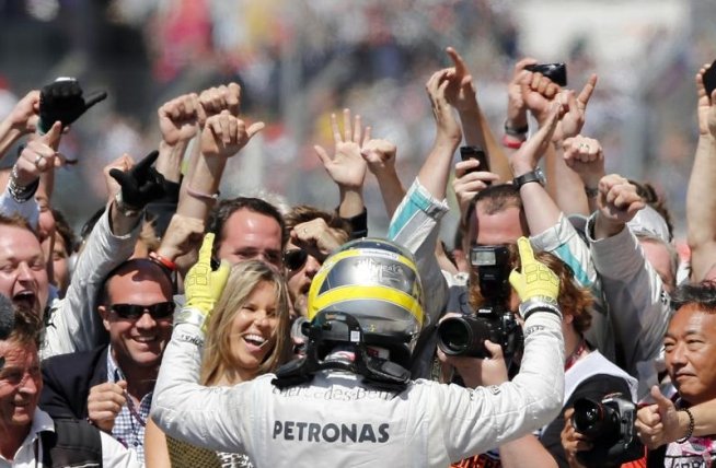 Nico Rosberg câştigă Marele Premiu al Marii Britanii la Formula I