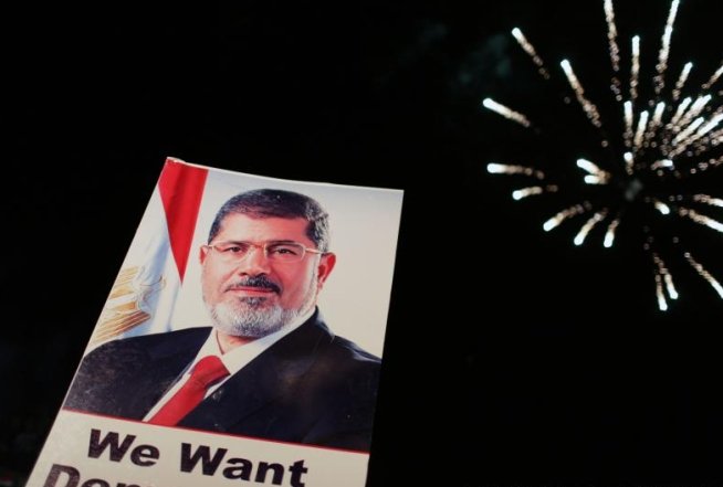 Mohamed Morsi, anchetat pentru activităţi de spionaj şi instigare la uciderea protestatarilor
