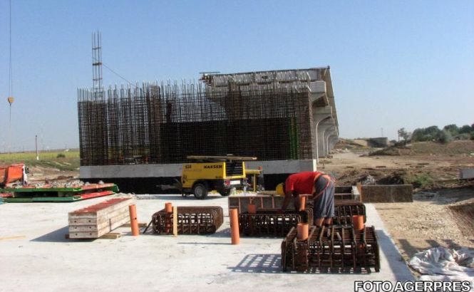 România a înregistrat cea mai mare scădere a lucrărilor de construcţii din UE în luna iunie