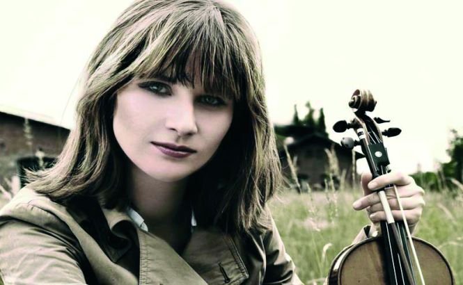 Lisa Batiashvili, una dintre cele mai “vânate” violoniste ale momentului, concertează la Festivalul Enescu
