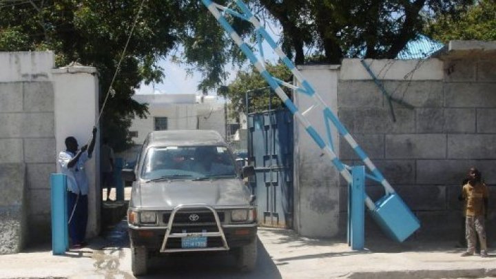 Coloana oficială a preşedintelui somalez a fost atacată de către islamişti shebab