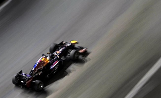 Sebastian Vettel A CÂŞTIGAT Marele Premiu al Singapore