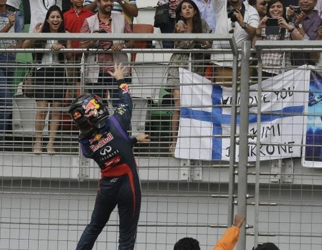 Sebastian Vettel, CAMPION MONDIAL pentru a patra oară consecutiv