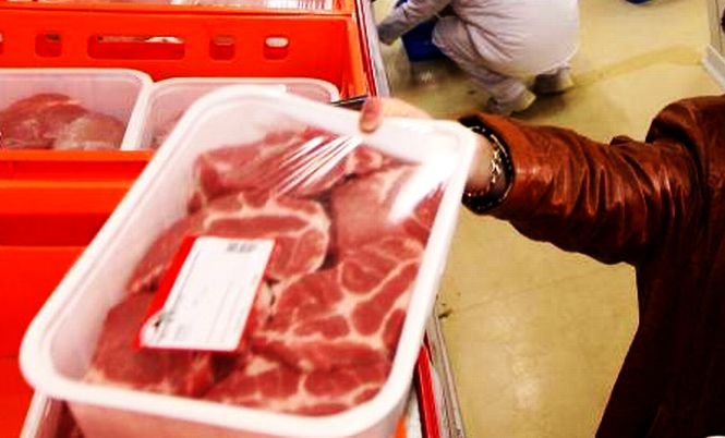 România poate exporta carne de porc în UE, după 7 ani de interdicţie