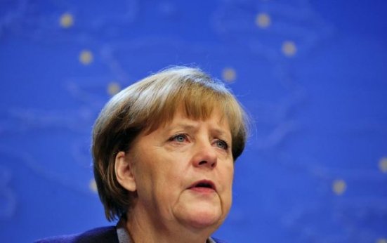 Angela Merkel, modelul de femeie politician al Elenei Udrea