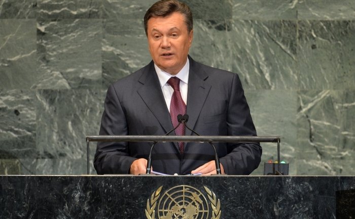 Washington îl îndeamnă pe Viktor Ianukovici să colaboreze cu opoziţia