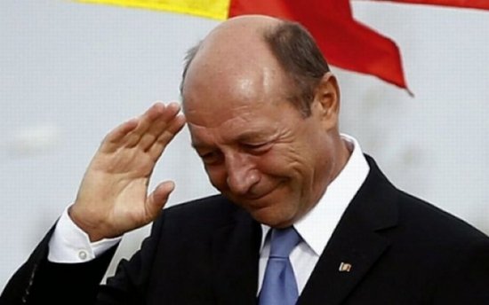 Băsescu: Dau mandat lui Ponta şi Isărescu pentru scrisoarea cu FMI, fără acciză şi &quot;electorată&quot;