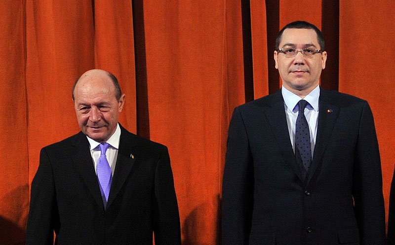 Preşedintele şi premierul, întâlnire de gradul zero la CSAT. Cei doi vor sta la prima masă, pentru prima dată de la izbucnirea scandalului Băsescu-Bercea