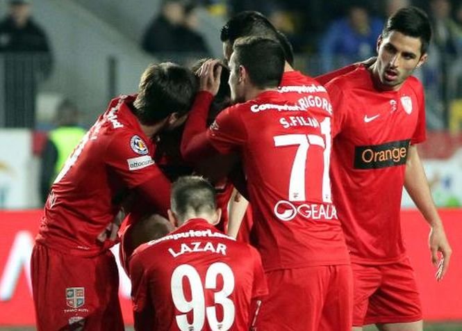 Dinamo şi Pandurii s-au calificat în sferturile de finală ale Cupei Ligii