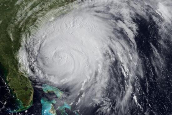 Uraganul Maria din Pacific a devenit uragan de categoria a cincea, în largul Mexicului