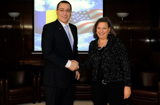 Victoria Nuland, întâlnire cu Iohannis, Ponta şi politicienii. Surse: Americanii vor LEGEA Big Brother şi URGENTAREA schimbării codului electoral