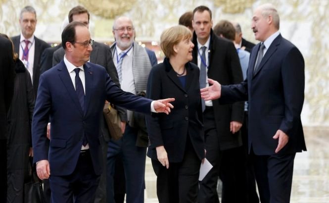 Schimbare de planuri. Agenda liderilor europeni a fost dată peste cap de maratonul negocierilor de pace de la Minsk
