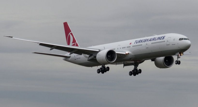 Alertă cu BOMBĂ la bordul unui avion Turkish Airlines